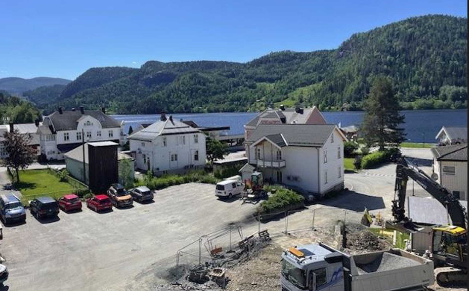 Dette er utsikten fra leilighetene i bygg B, i Grønlihagen i Kviteseid.